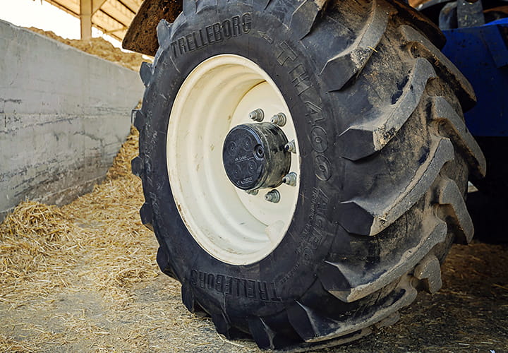 TrelleborgTelescopic-handler-bakhoe-loaders-1600